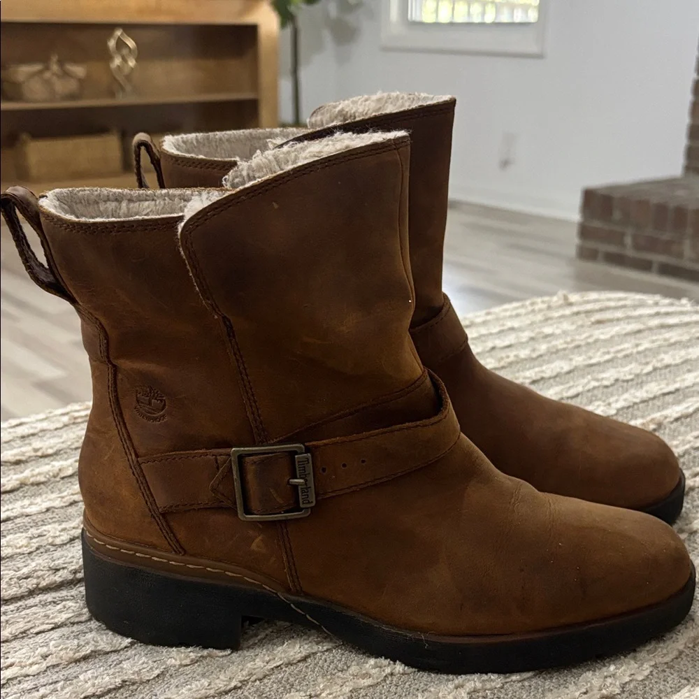 TIMBERLAND Graceyn Biker Wp Distressed Brown Leather Ankle Mid Boots with Buckle